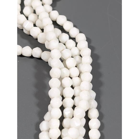Vintage White Glass Faceted bead Multi Strand Layered Statement Neckalce 22" - Picture 4 of 14